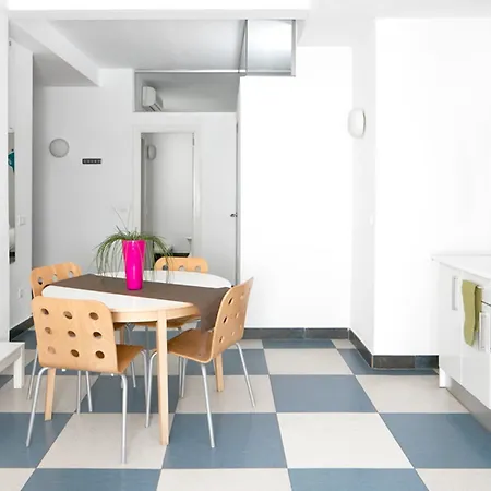 Apartment Mayerling Bisbe Urquinaona *